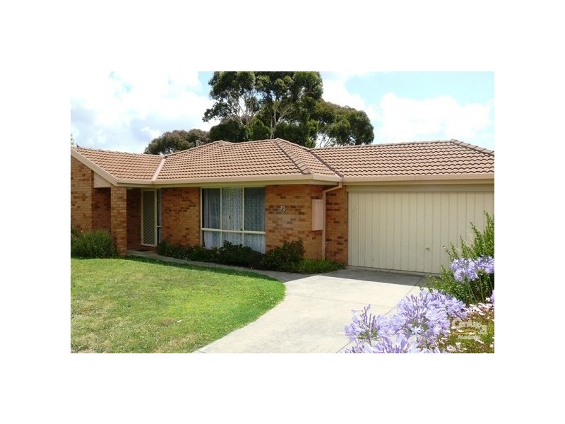 72 Ellinbank Crescent, Mornington VIC 3931