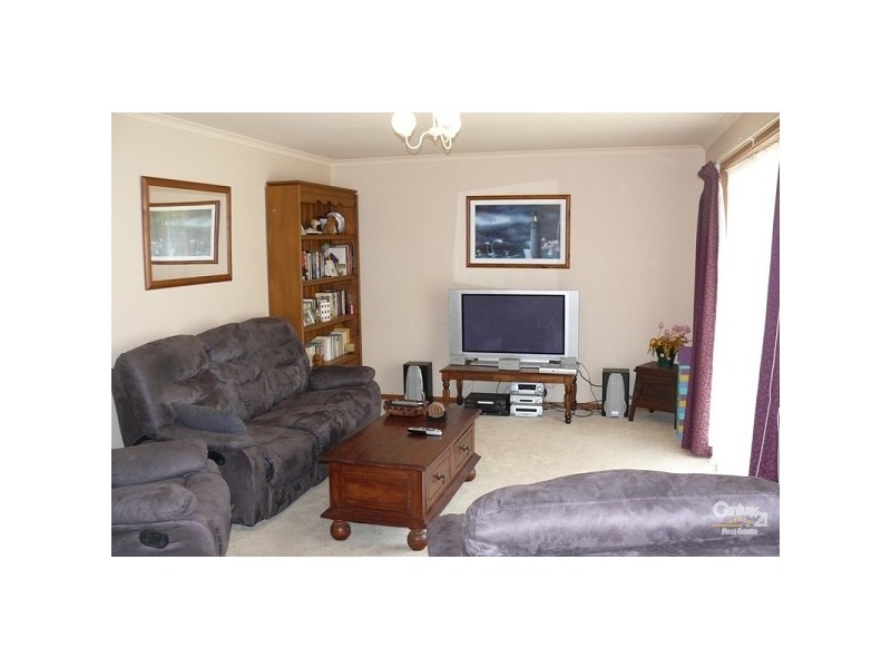 72 Ellinbank Crescent, Mornington VIC 3931