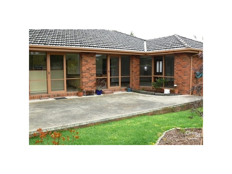 13 Conway Street, Mount Eliza VIC 3930