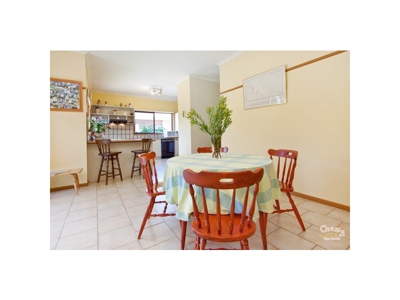 15 McCutcheon Close, Mount Eliza VIC 3930