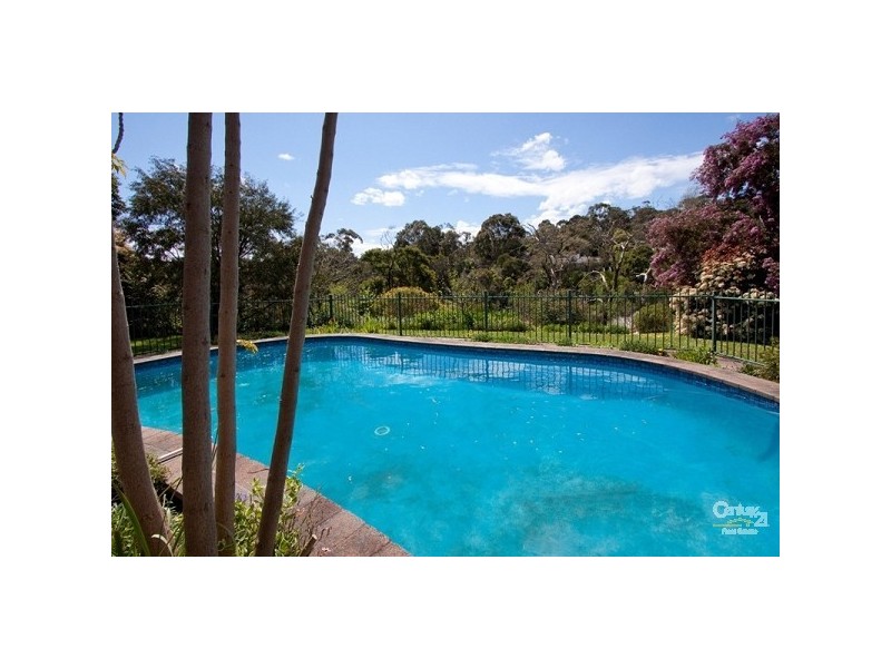 15 McCutcheon Close, Mount Eliza VIC 3930