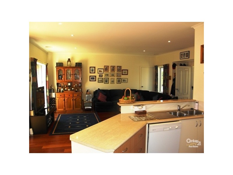 2, 86 Herbert Street, Mornington VIC 3931