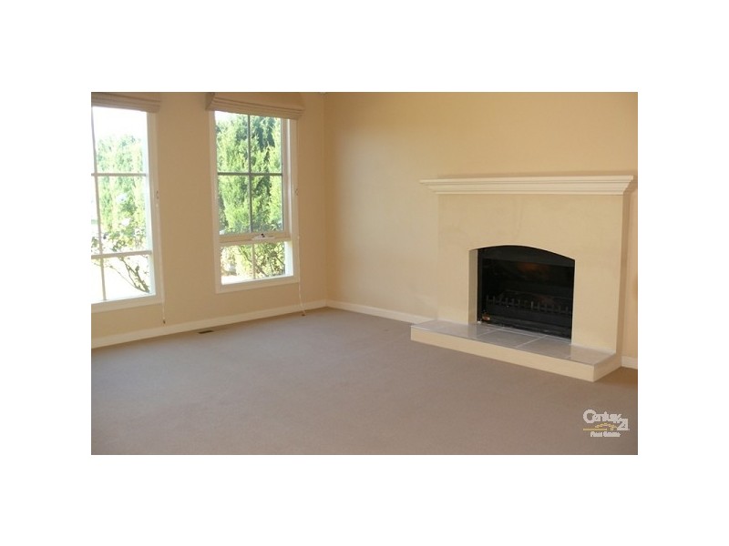 15 Glendenning Rise, Mornington VIC 3931