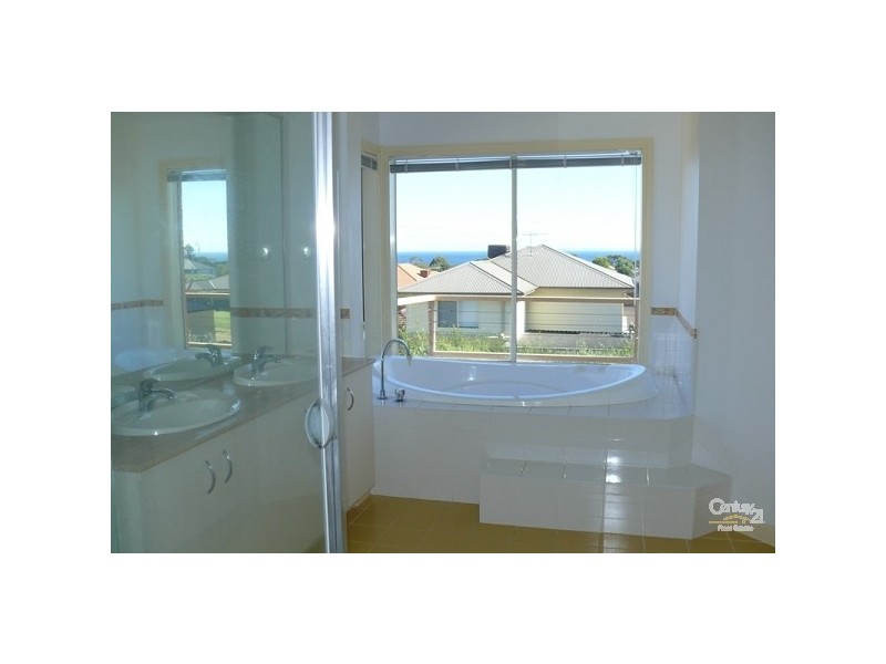 15 Glendenning Rise, Mornington VIC 3931