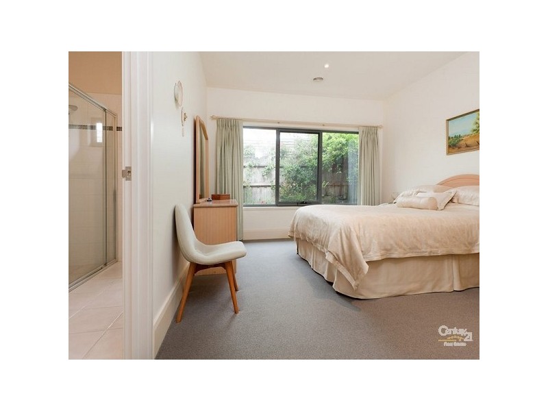 4, 33 Baden Powell Place, Mount Eliza VIC 3930