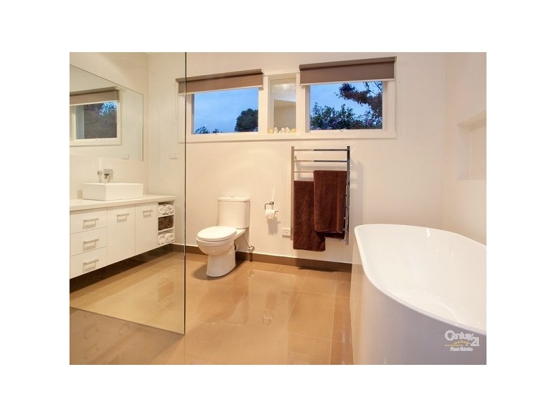 40 Bareena Drive, Mount Eliza VIC 3930