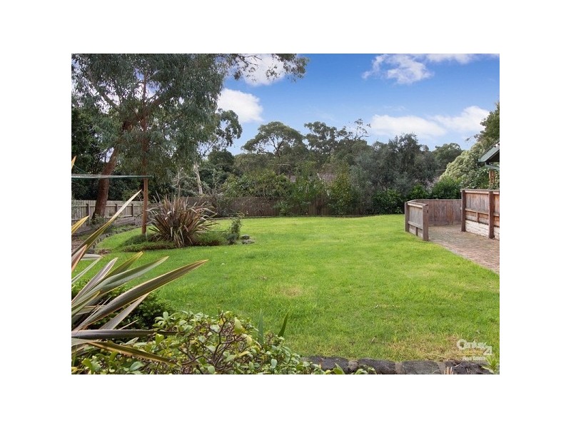 129 Mountain View Road, Mount Eliza VIC 3930