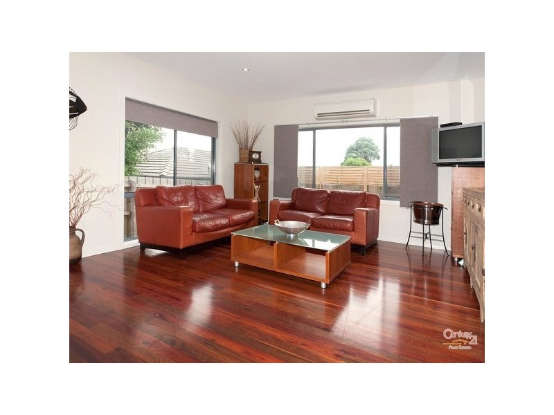 12A Olive Street, Mornington VIC 3931