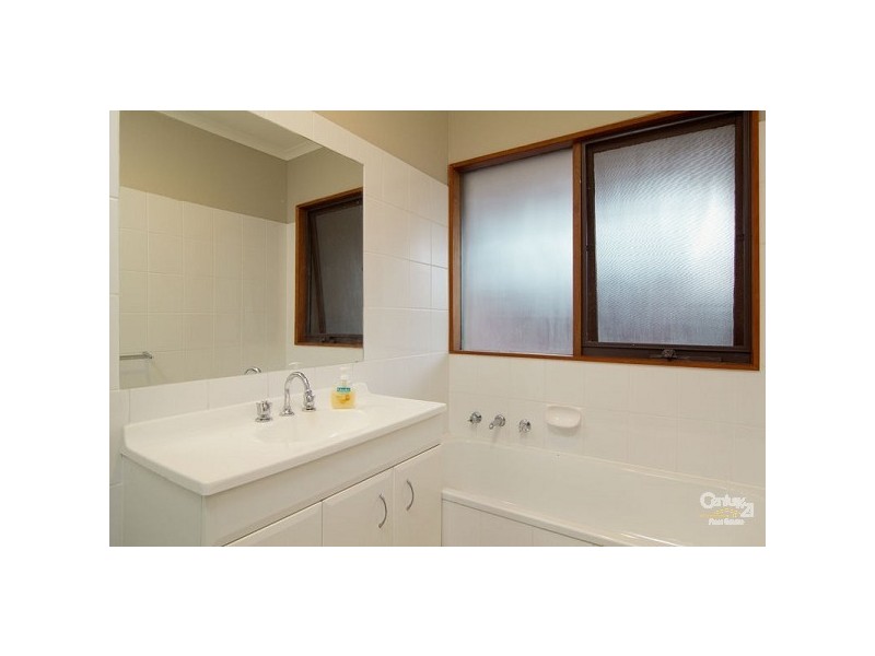 68 Mountain View Road, Mount Eliza VIC 3930