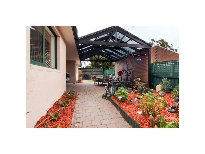 68 Mountain View Road, Mount Eliza VIC 3930