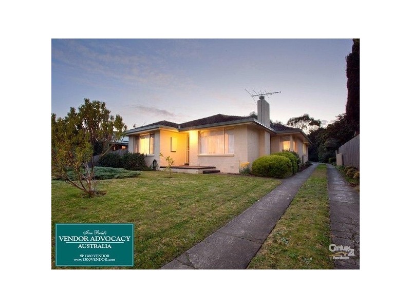 17 Adelaide Street, Mornington VIC 3931