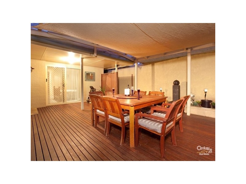 17 Adelaide Street, Mornington VIC 3931