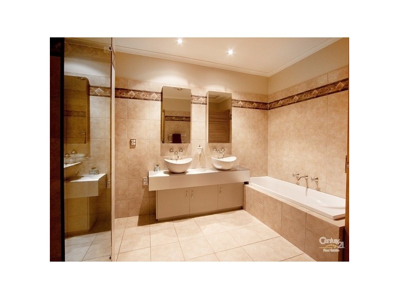 15 Beluga Street, Mount Eliza VIC 3930