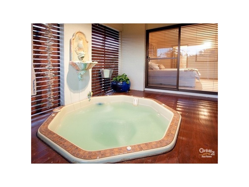 15 Beluga Street, Mount Eliza VIC 3930