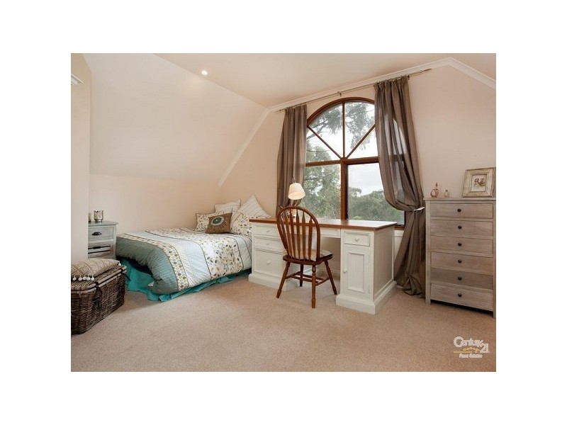 97 Mather Road, Mount Eliza VIC 3930