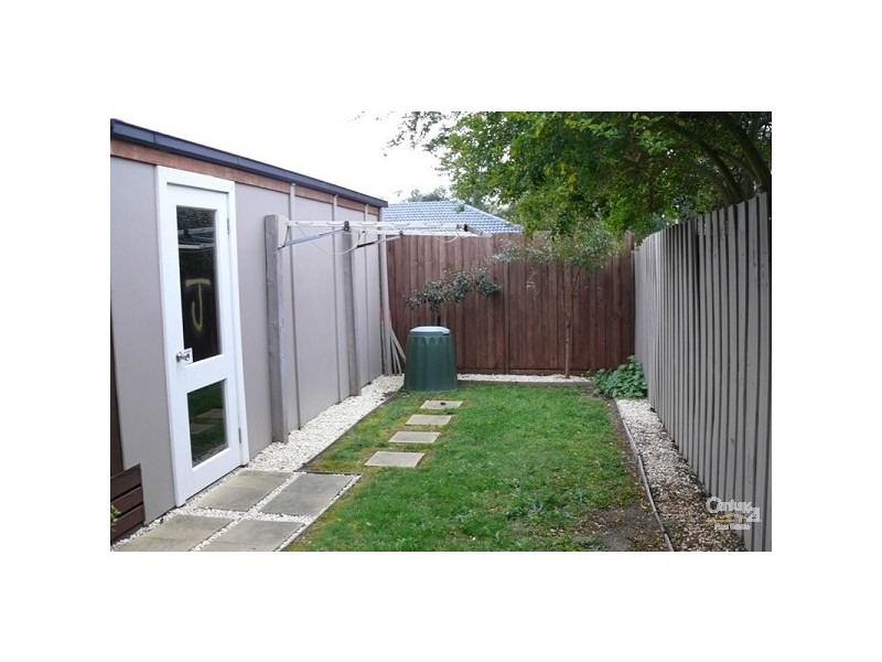 1, 11 George Street, Frankston VIC 3199