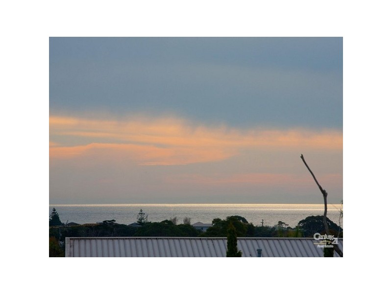 12A Olive Street, Mornington VIC 3931