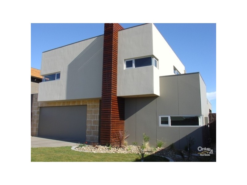 12 Mariner Place, Safety Beach VIC 3936