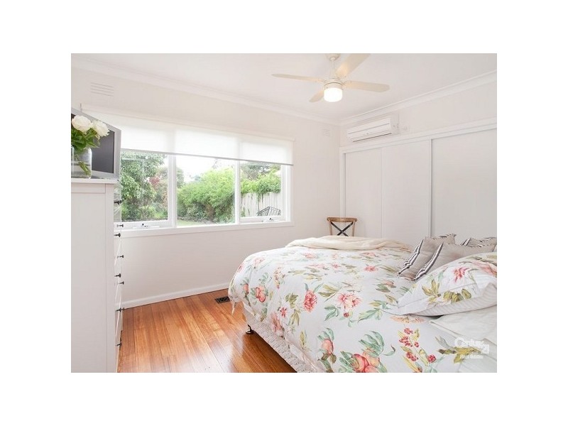 82 Canadian Bay Road, Mount Eliza VIC 3930