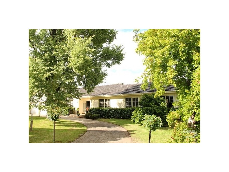 40 Bareena Drive, Mount Eliza VIC 3930