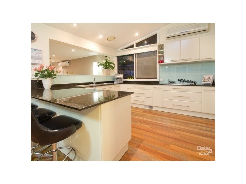 1 Cornwall Crescent, Mount Martha VIC 3934