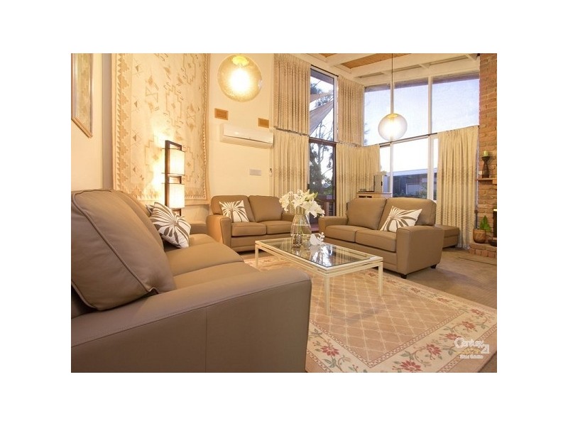 1 Cornwall Crescent, Mount Martha VIC 3934