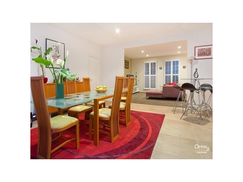 2, 110 Tanti Avenue, Mornington VIC 3931