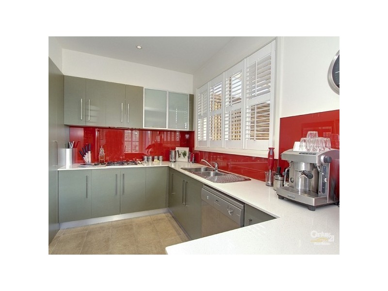 2/110 Tanti Avenue, Mornington VIC 3931