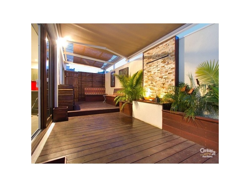 2/110 Tanti Avenue, Mornington VIC 3931