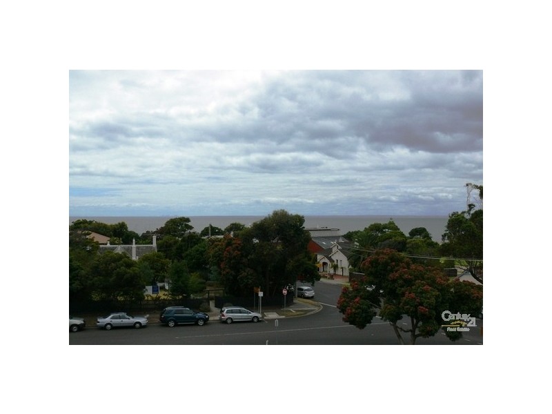 Unit 3, 28 Main Street, Mornington VIC 3931