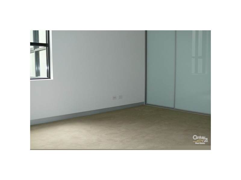 Unit 4, 28 Main Street, Mornington VIC 3931