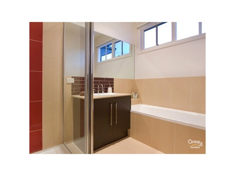 2, 110 Tanti Avenue, Mornington VIC 3931