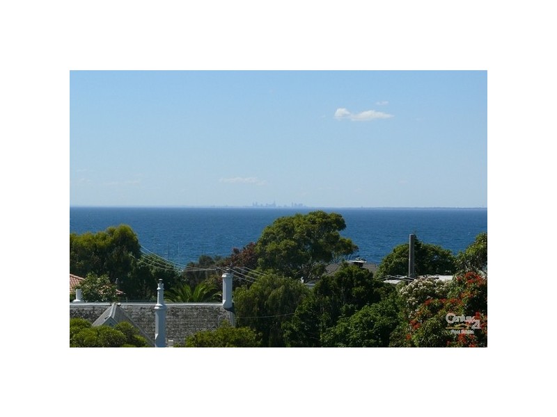 4, 28 Main Street, Mornington VIC 3931