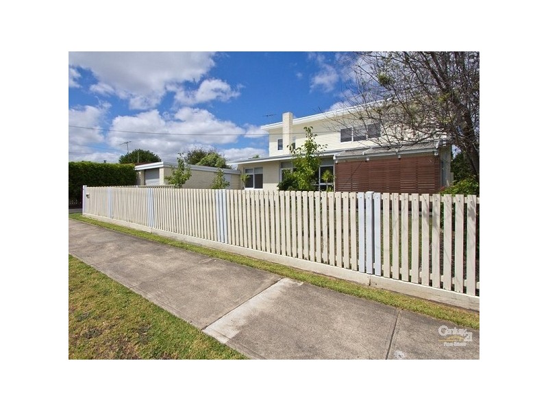 20 Downward Street, Mornington VIC 3931