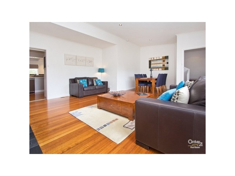 20 Downward Street, Mornington VIC 3931