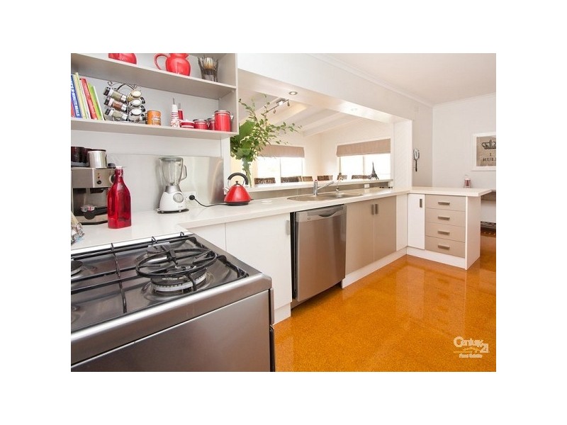 20 Downward Street, Mornington VIC 3931