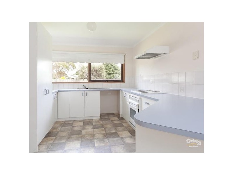 24 Saint Catherines Court, Mornington VIC 3931