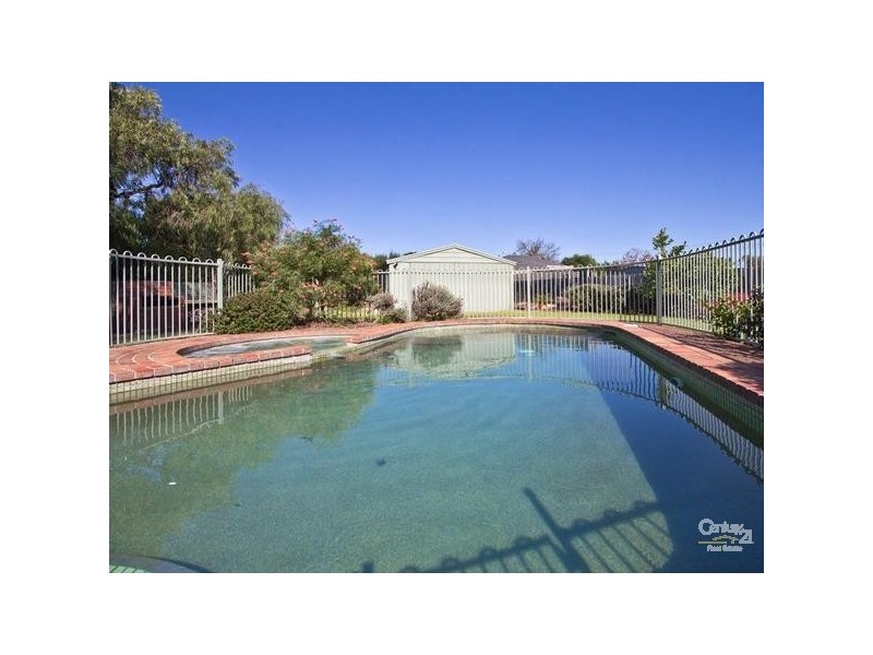 2 George Street, Mornington VIC 3931