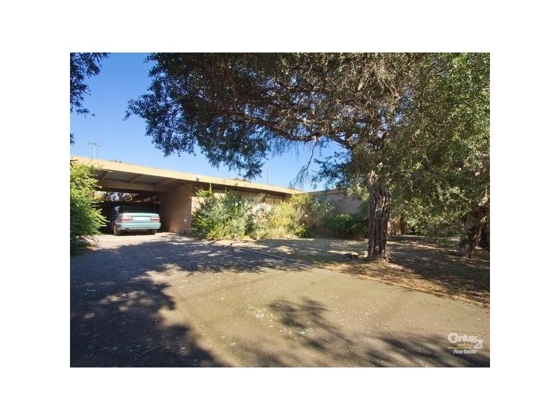 12 Camborne Avenue, Mount Eliza VIC 3930