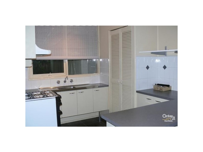 4 Warner Avenue, Mornington VIC 3931