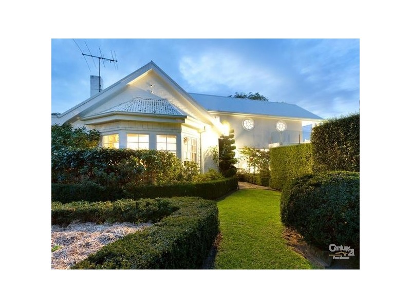 13 Bruarong Crescent, Frankston South VIC 3199