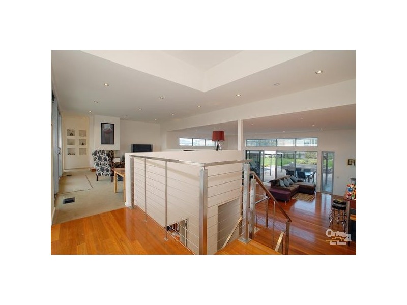 87 Cobb Road, Mount Eliza VIC 3930