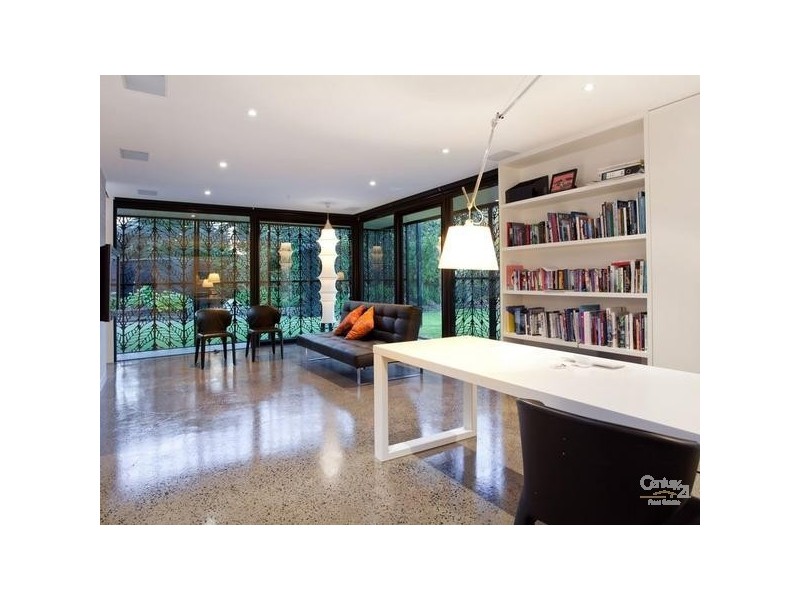 5 Orchard Lane, Mount Eliza VIC 3930