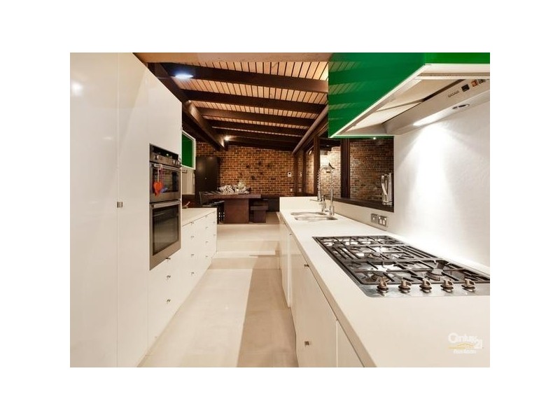 5 Orchard Lane, Mount Eliza VIC 3930
