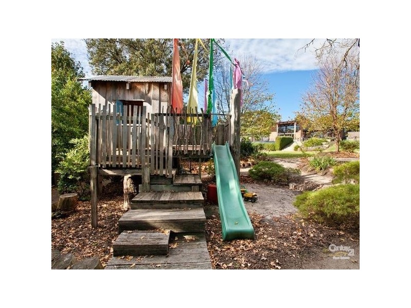 5 Orchard Lane, Mount Eliza VIC 3930