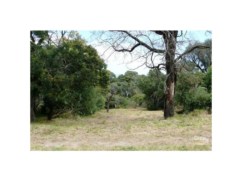 27 Churchill Road, Mount Martha VIC 3934