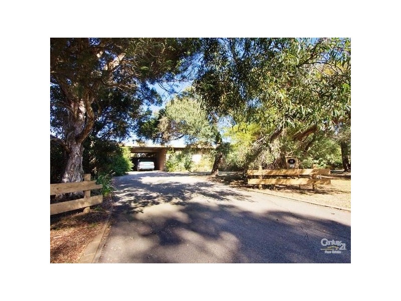 12 Camborne Avenue, Mount Eliza VIC 3930