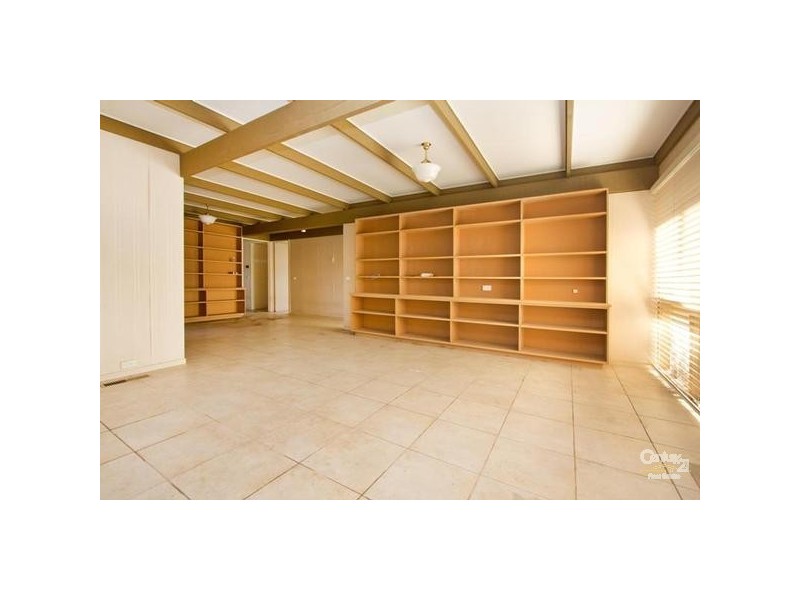 12 Camborne Avenue, Mount Eliza VIC 3930