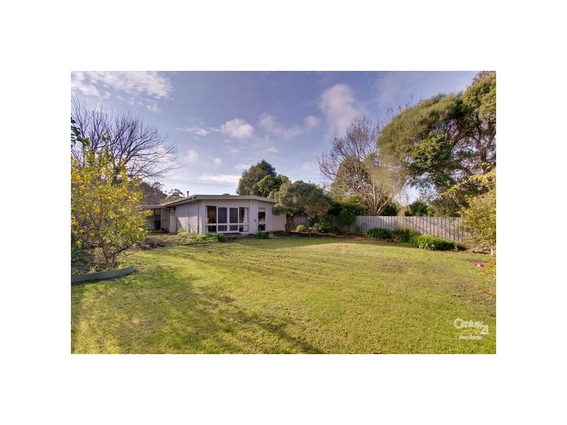 4 Warner Avenue, Mornington VIC 3931