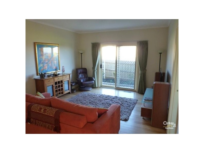 52 Van Ness Avenue, Mornington VIC 3931